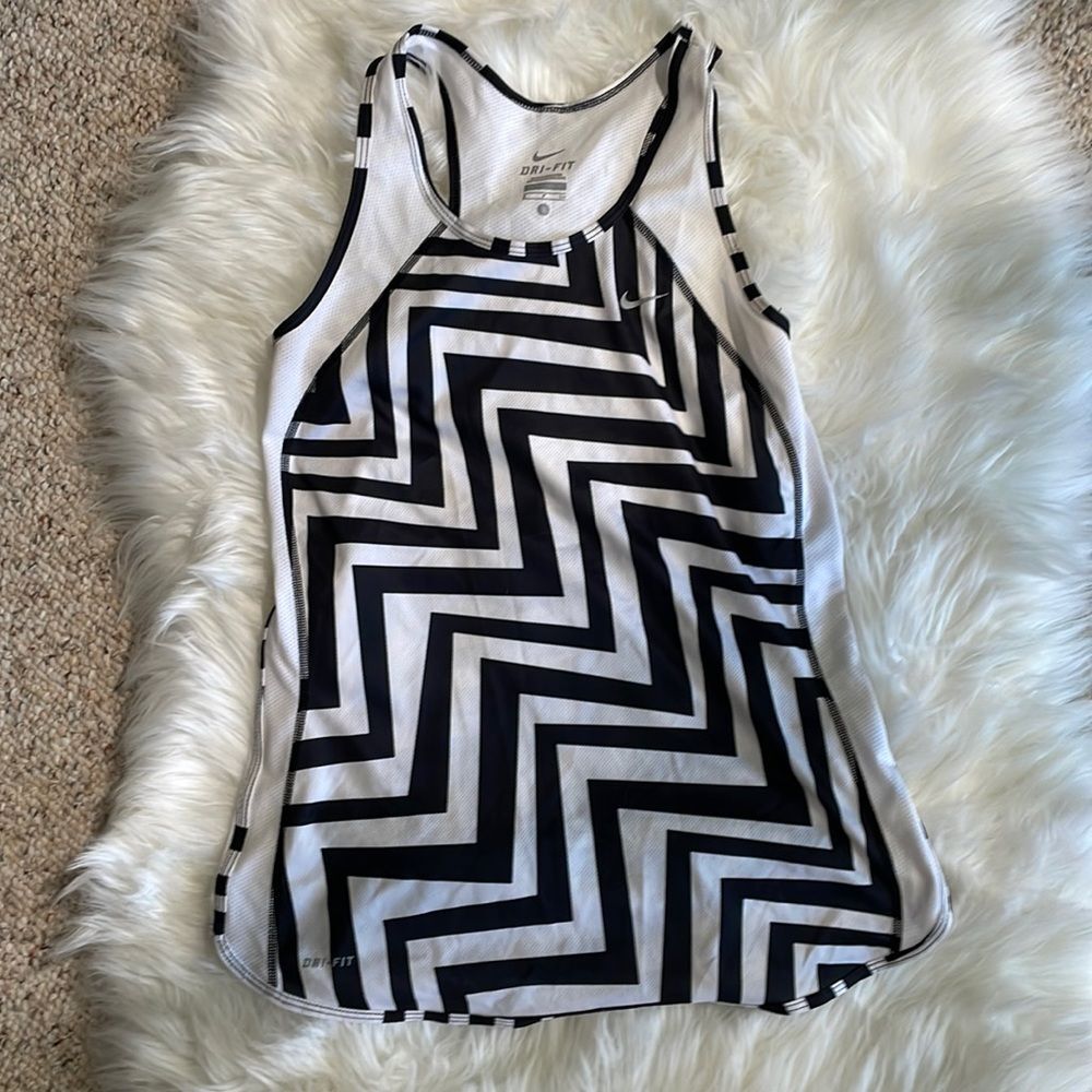 Nike dri fit tank athletic tank top small design Aztec black white